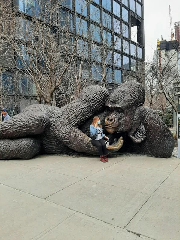 Take picture in the same place of Vessel, NYC